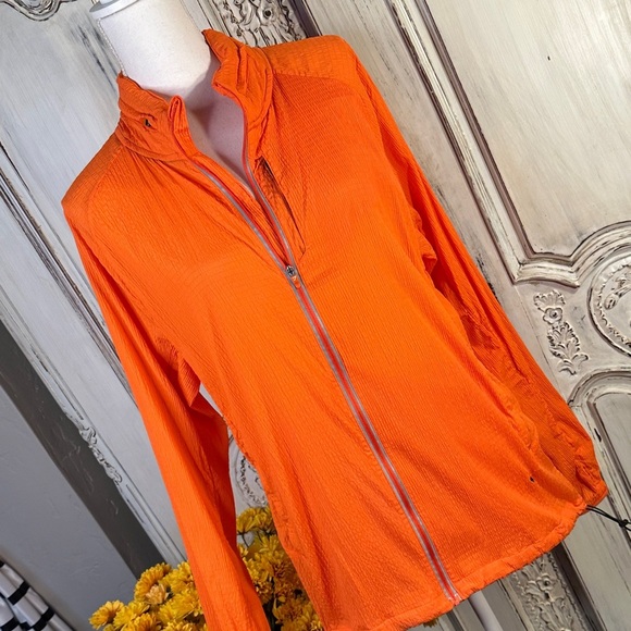 Gymshark Women's High Viz Orange Front Zip Long Sleeve workout Jacket - Picture 2 of 12